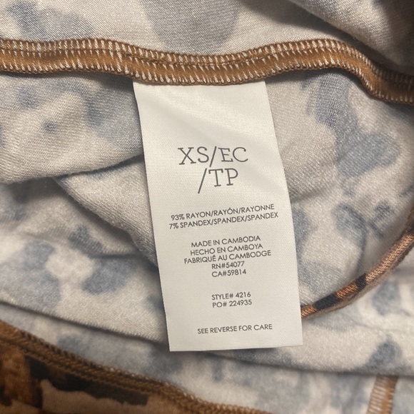 Cabi | Brown Leopard Selma Fitted Long-Sleeve Maxi Dress NWOT - Picture 2 of 2